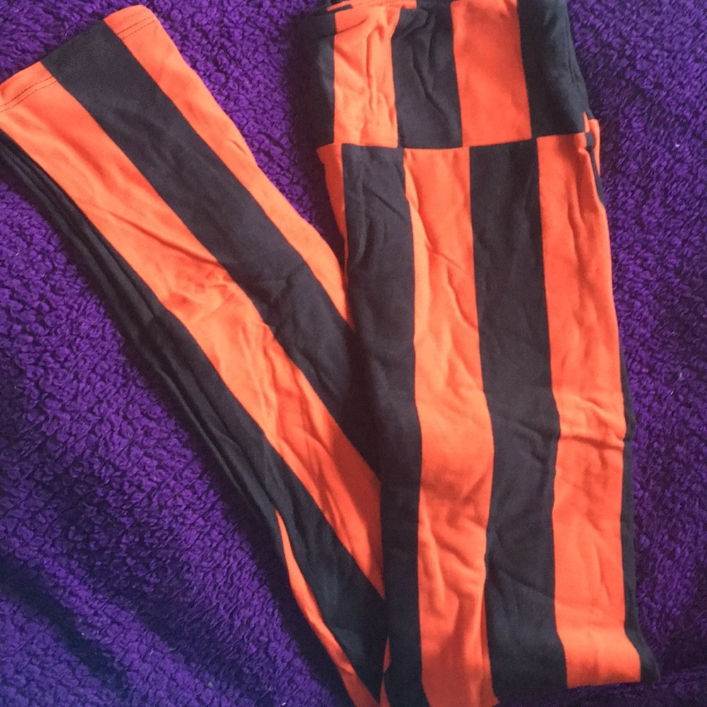 NWT striped LLR leggings